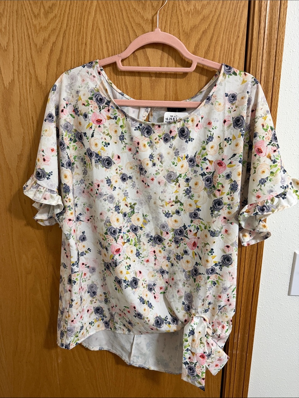 Women’s Floral Tie-Hem Blouse - White Multicolor